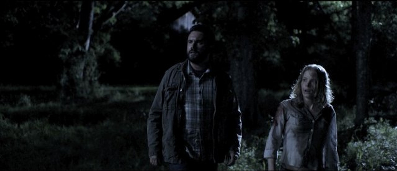 AJ Bowen y Anessa Ramsey en Rites of Spring
