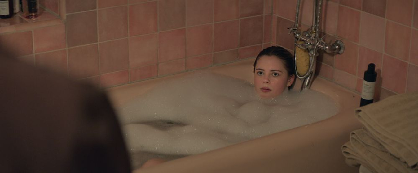 Elli Rhiannon Müller Osbourne en Hope