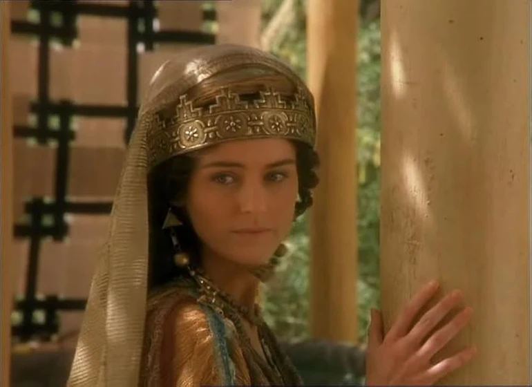 Louise Lombard en esther-1999