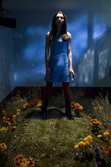 Caterina Scorsone en Alice