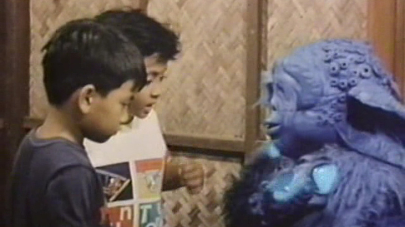 Imagen de Little Boy Blue: Tiny Terrestrial (E.T. Filipino)