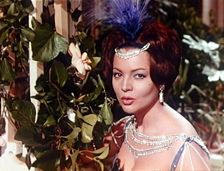 Sara Montiel en La Reina del Chantecler