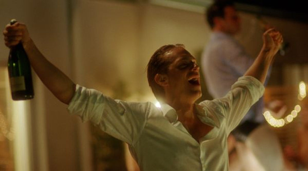 Joel Kinnaman en Dinero Fácil