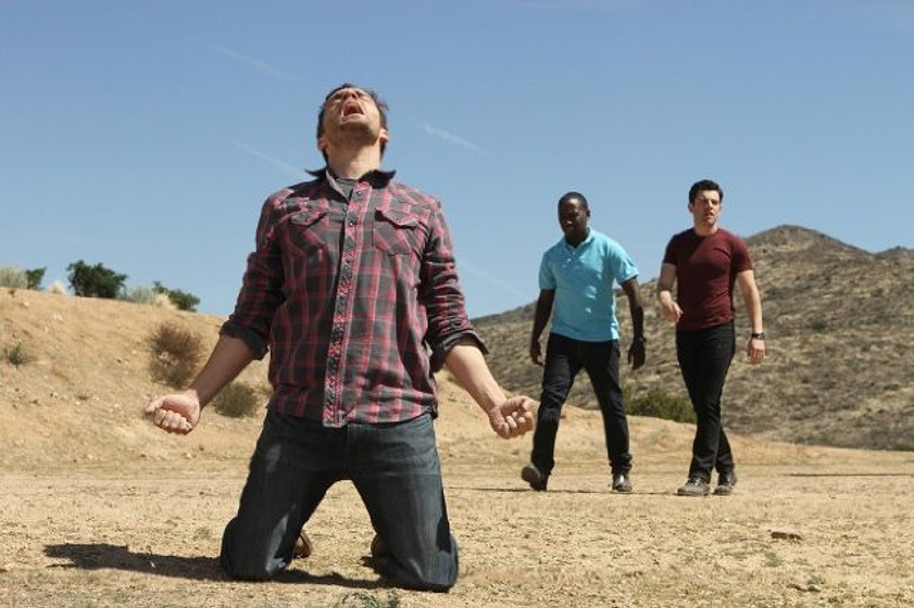 Max Greenfield y Lamorne Morris en New Girl