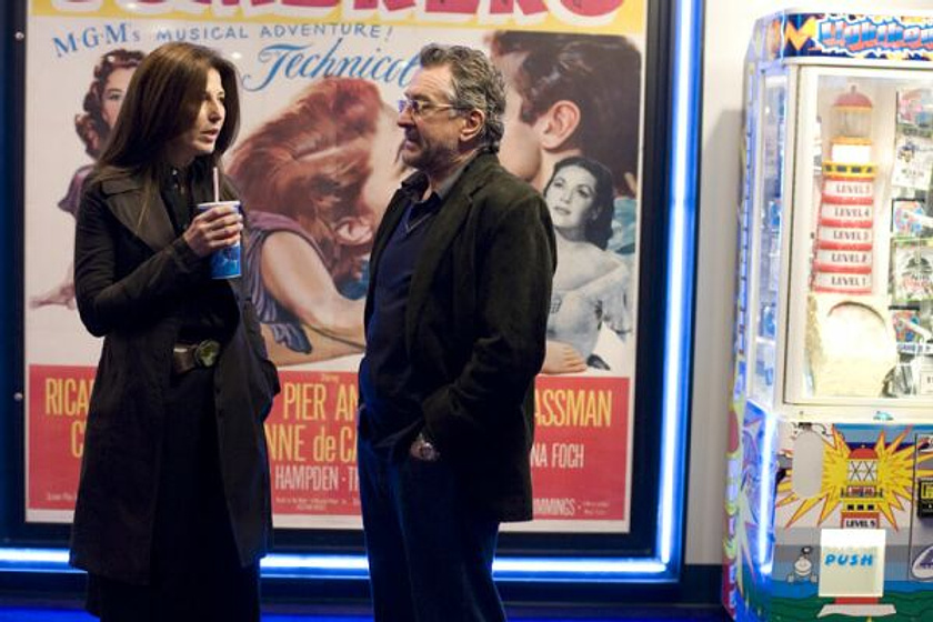 Robert De Niro y Catherine Keener en Algo pasa en Hollywood