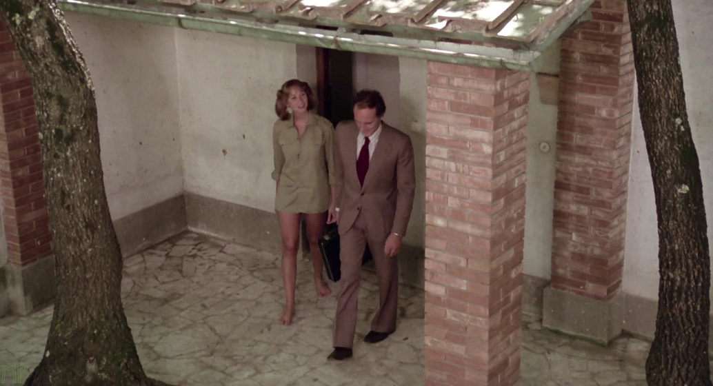 Philippe Leroy y Florence Barnes en La Nuera Joven