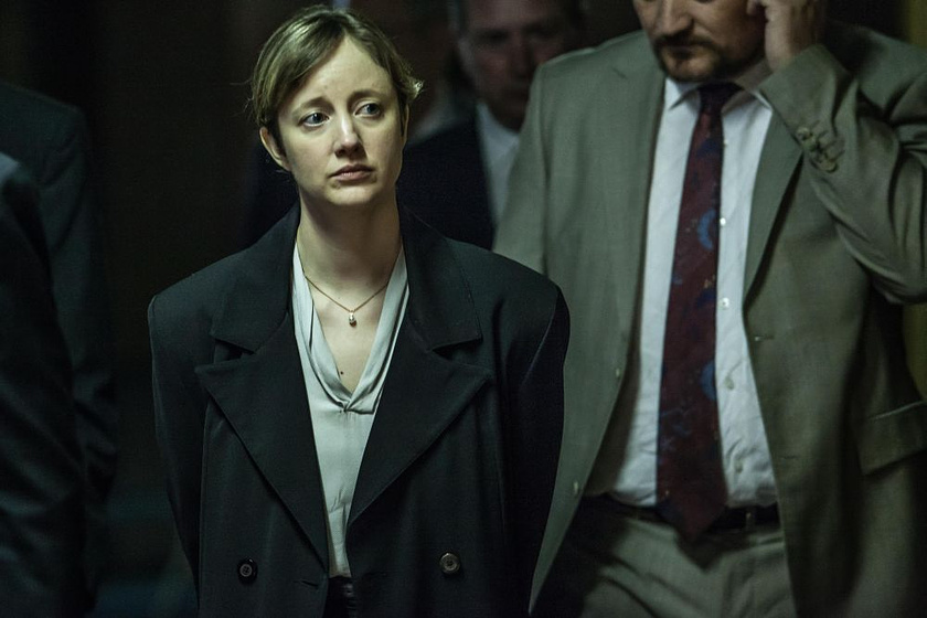 Andrea Riseborough en Guardián y Verdugo