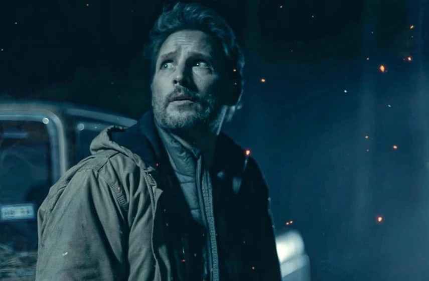 Peter Facinelli en en-llamas-2023