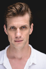 picture of actor Lee Aaron Rosen