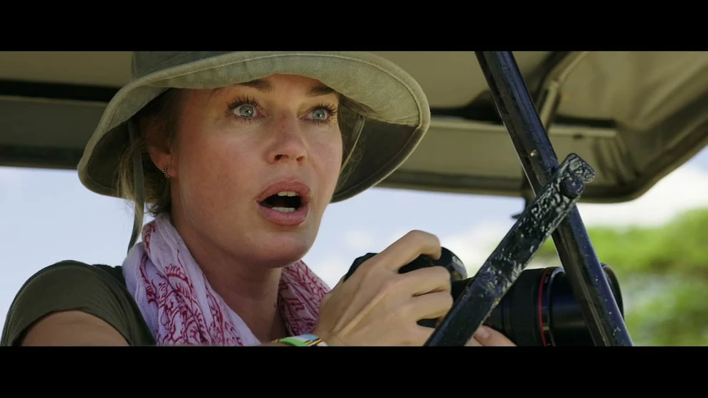 Rebecca Romijn en en-peligro-de-extincion
