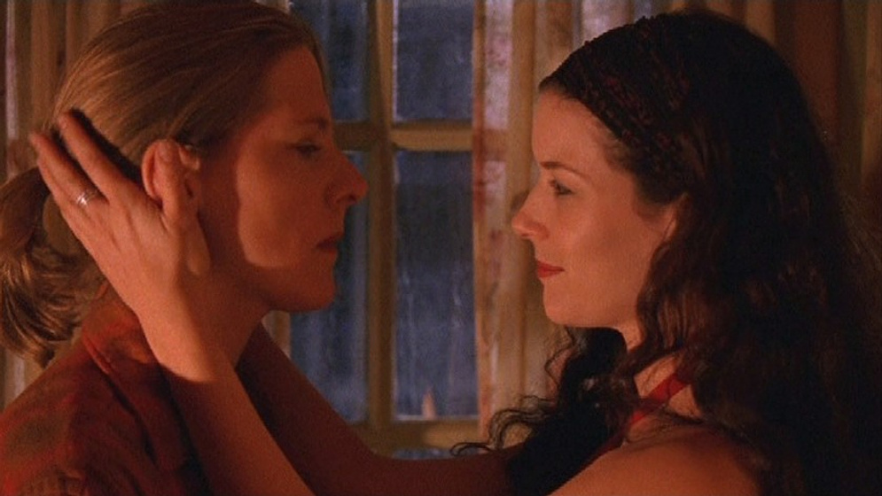Lauren Maher y Lacie Harmon en Girl Play