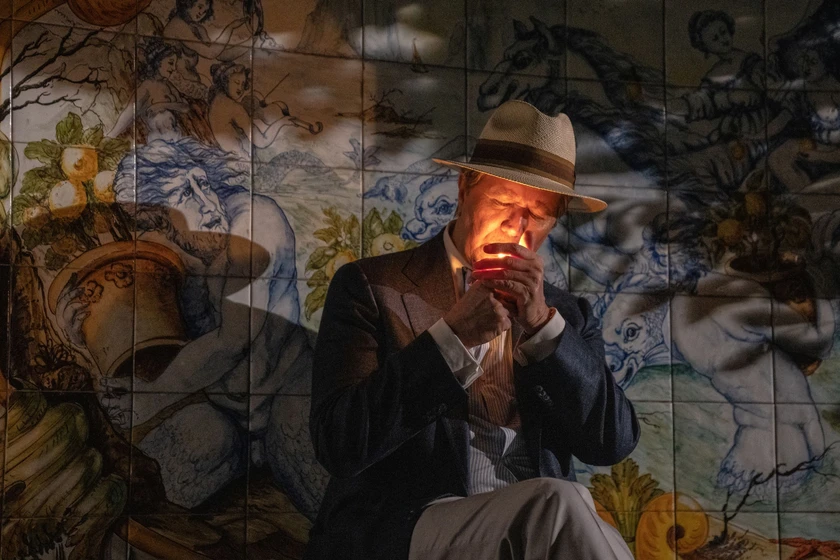 Gary Oldman en parthenope