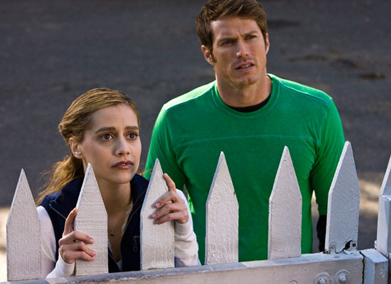 Brittany Murphy y Jason Lewis en El Legado de Janet Hardy