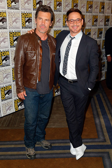 Josh Brolin y Robert Downey Jr. en Vengadores: La Era de Ultron (Comic con 2014)