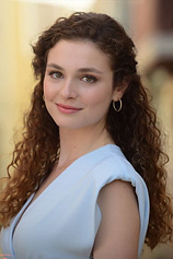 picture of actor Serra Arıtürk
