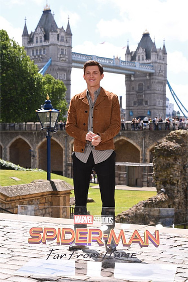 Tom Holland [X] en Spider-Man: Lejos de Casa (Photocall en Londres. Junio 2019)
