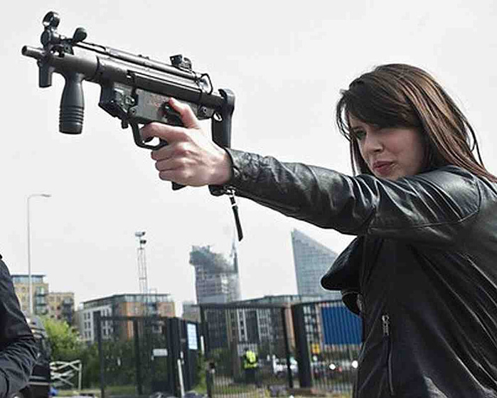 Michelle Ryan en Invasión Zombie