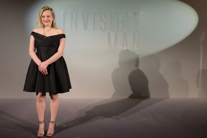 Elisabeth Moss en el-hombre-invisible (Photocall en Paris. 2020)