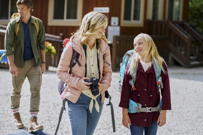 Cindy Busby, Christopher Russell y Cassidy Nugent en chasing-waterfalls