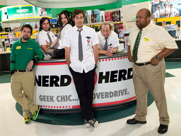Vik Sahay, Zachary Levi, Mark Christopher Lawrence, Joshua Gomez, Scott Krinsky y Julia Ling en Chuck