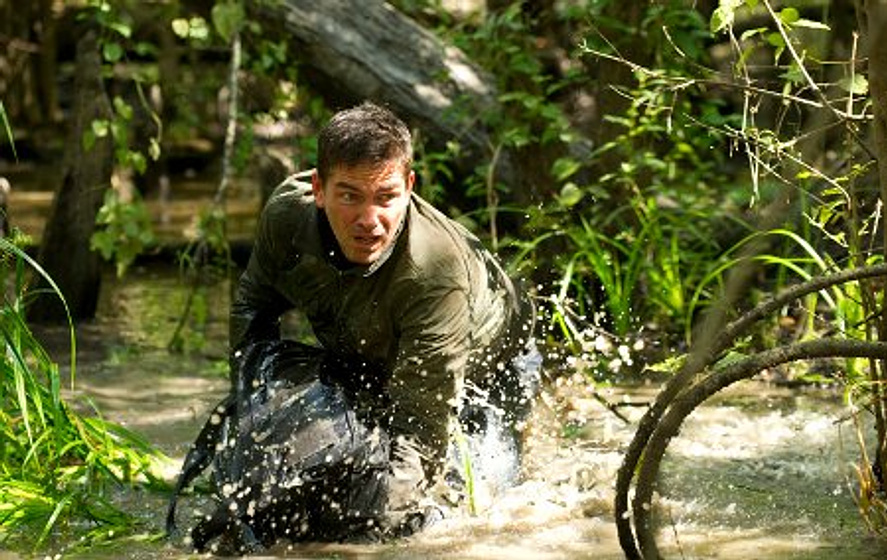 Jim Caviezel en Transit