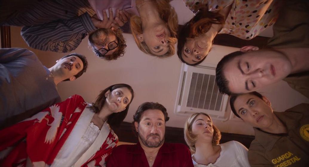 Macarena Gómez, Kira Miró, Carlos Santos, Julián López, Toni Acosta, Mariam Hernández, Andrea Duro, Víctor Palmero y Salva Reina en Todos lo hacen