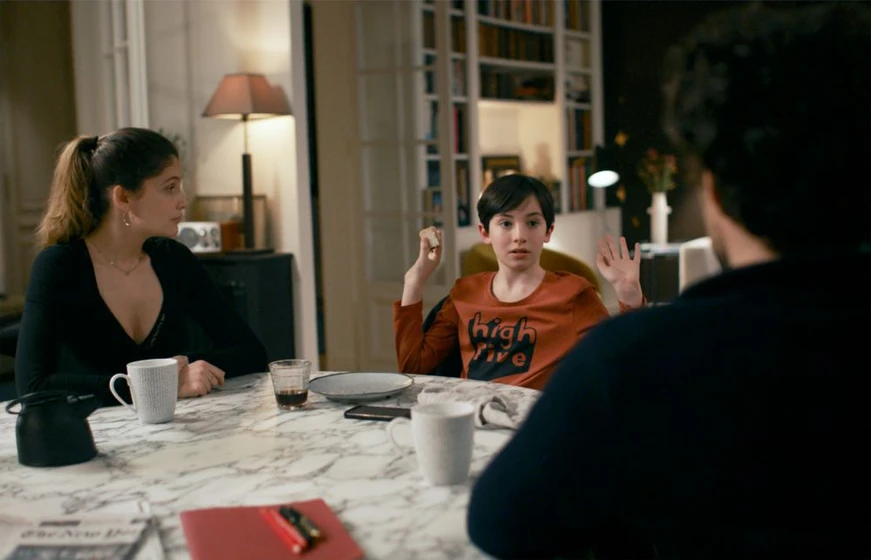 Laetitia Casta, Louis Garrel y Joseph Engel en un-pequeno-plan-como-salvar-el-planeta