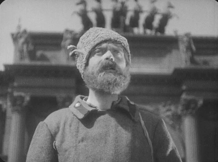 Fyodor Nikitin en Las Ruinas de un Imperio