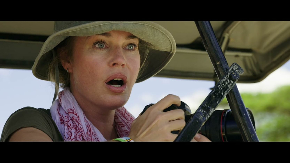 Rebecca Romijn en En Peligro de Extinción