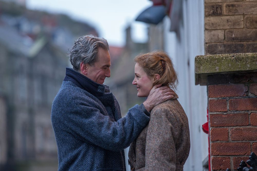 Daniel Day-Lewis y Vicky Krieps en El Hilo Invisible