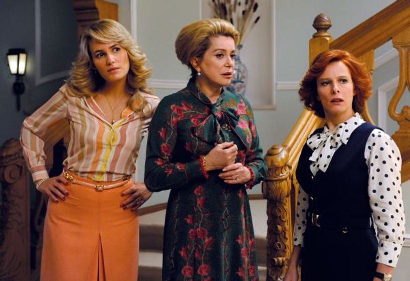 Catherine Deneuve, Karin Viard y Judith Godrèche en Potiche, mujeres al poder
