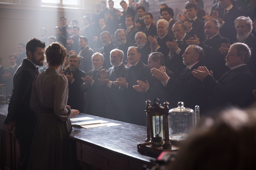 Rosamund Pike y Sam Riley en Madame Curie