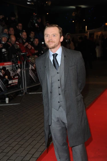 Simon Pegg en Misión: Imposible. Protocolo fantasma (Premiere en Inglaterra. Diciembre 2012)