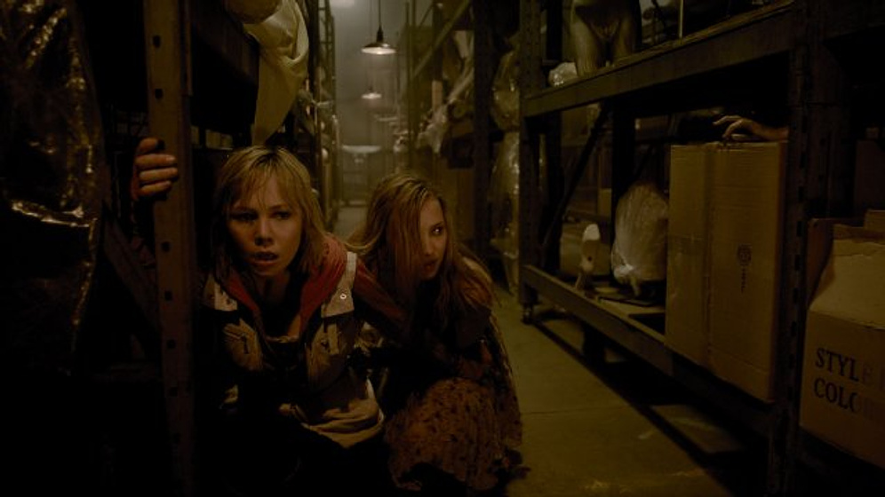 Adelaide Clemens y Erin Pitt en Silent Hill 2: Revelación 3D