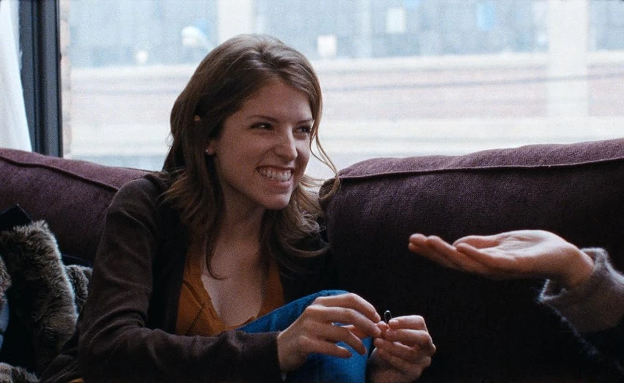 Anna Kendrick en happy-christmas