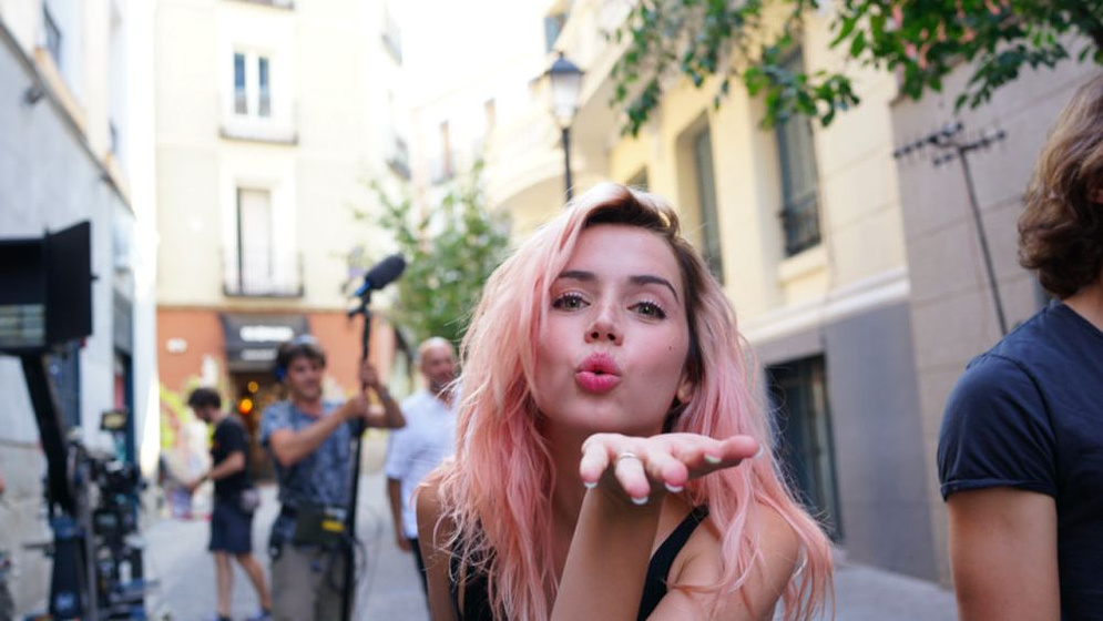 Ana de Armas en Por un Puñado de Besos (Rodaje)