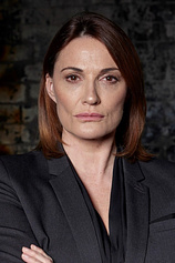 picture of actor Sarah Parish