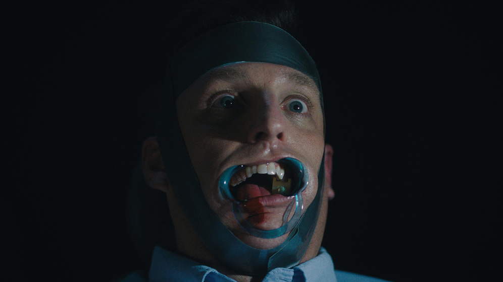 Tyler Poelle en Baby Blues - Going Dark