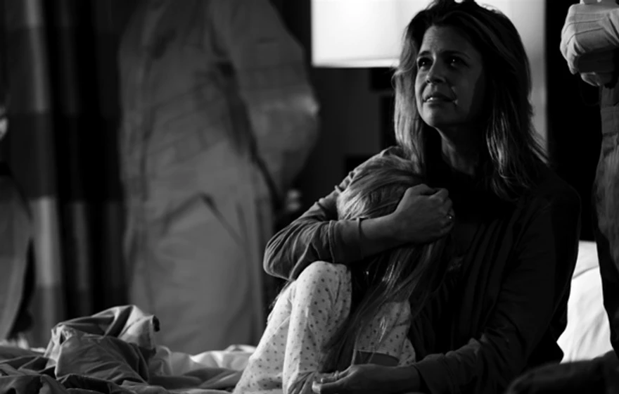 Elena Schuber en escape-from-tomorrow