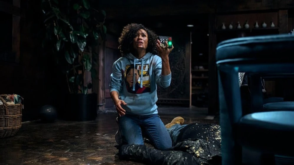 Grace Byers en the-blackening