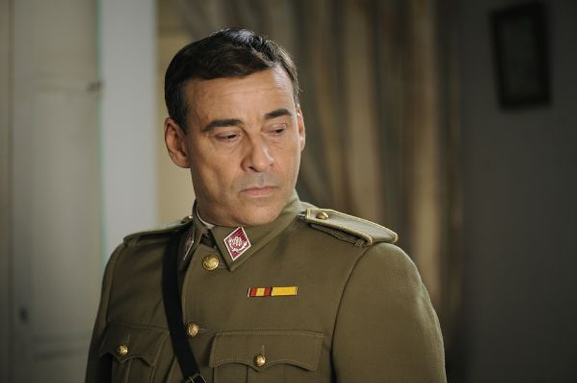 Eduard Fernández en Miel de naranjas