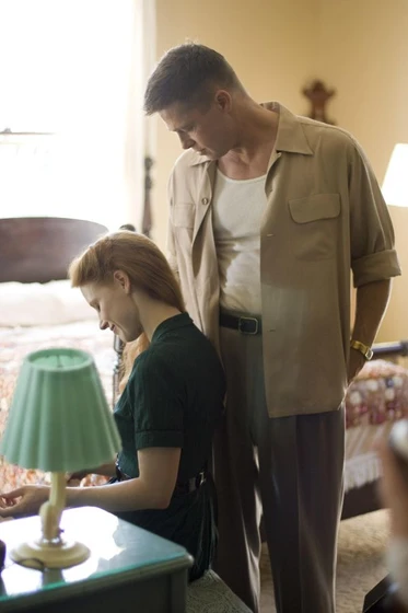 Brad Pitt y Jessica Chastain en el-arbol-de-la-vida-2011