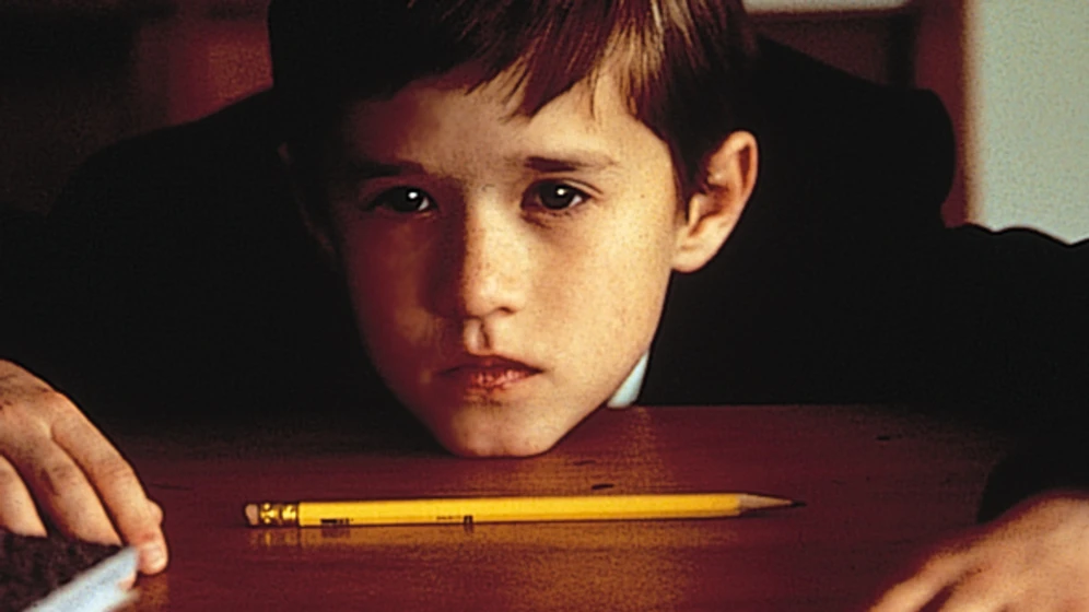 Haley Joel Osment en el-sexto-sentido
