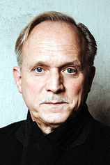 photo of person Ulrich Tukur