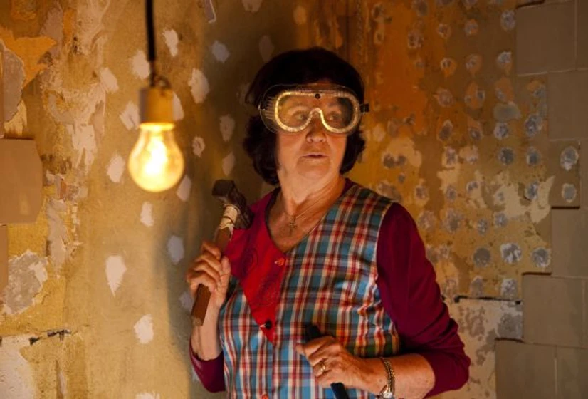Julieta Serrano en mil-cretinos