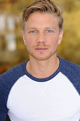 picture of actor Nathan Peterson