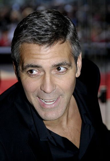 George Clooney en Ella es el partido (Premiere en Londres (Abril 2008))