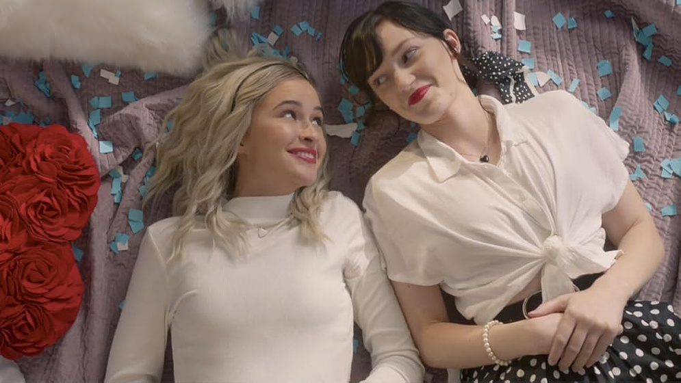 Harlan Drum y Leah Merritt en Mejores Amigas Para Siempre