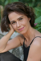 photo of person Suzana Ribeiro