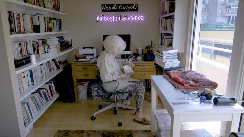 Imagen de Between Two Voids